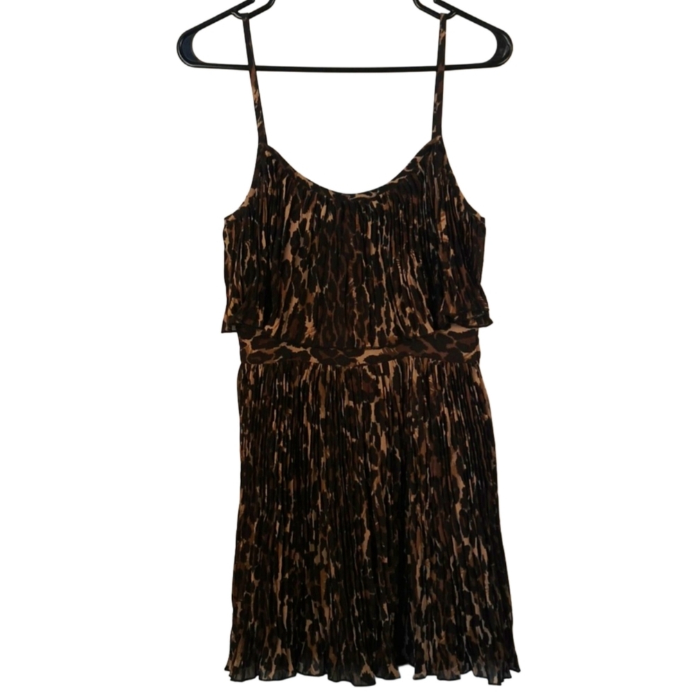 Guess‎ Women's Size 3 Leopard Print Layered Pleated Sleeveless Dress
